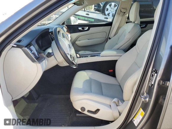 2021 Volvo XC60 Inscription Expression with VIN YV4BR0DK7M1811270, listed as a Copart auction lot 73054494 with 39,724 mi miles and Salvage title. Bid and sale history available at DreamBid. Image 7.