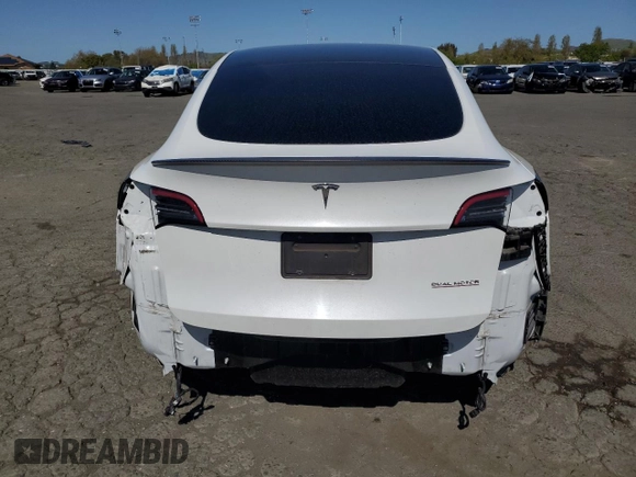 2021 Tesla Model Y Performance z VIN 5YJYGDEF2MF277467, wystawiony jako Copart lot #52410275 z przebiegiem 57 116 mil mil oraz Szkoda całkowita • Salvage title. Historia ofert i sprzedaży dostępna na DreamBid. Obrazek 6.