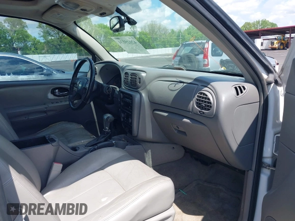 2007 Chevrolet TrailBlazer LS with VIN 1GNDS13S672109003, listed as a IAAI auction lot 42025834 with 270,929 mi miles and . Bid and sale history available at DreamBid. Image 5.
