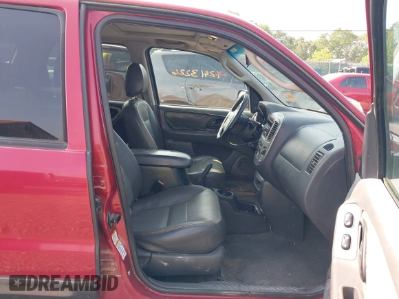 2004 Ford Escape XLT с VIN 1FMCU93194KB34635, выставлен на аукционе IAAI как лот 42413226 с пробегом 194 916 миль миль и . История ставок и продаж доступна на DreamBid. Изображение 5.