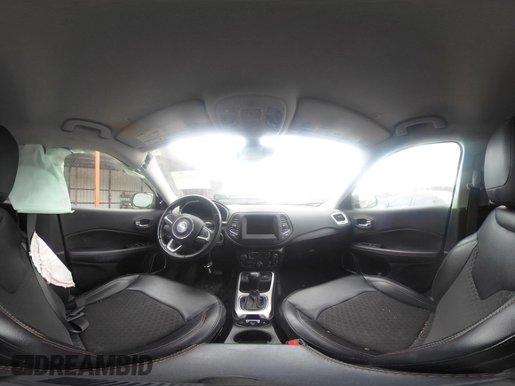 2021 Jeep Compass Latitude z VIN 3C4NJCBBXMT518158, wystawiony jako IAAI lot #41485058 z przebiegiem 95 309 mil mil oraz . Historia ofert i sprzedaży dostępna na DreamBid. Obrazek 18.