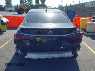 2019 Lexus ES 300h with VIN JTHB21B11K2024098, listed as a IAAI auction lot 42082628 with 92,280 mi miles and . Bid and sale history available at DreamBid. Image 17.