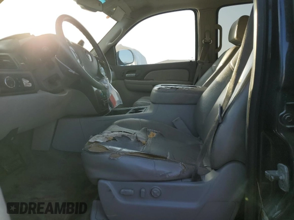 2007 Chevrolet Suburban LT with VIN 1GNFC16087R251568, listed as a Copart auction lot 62377833 with 0 mi miles and Clean Title. Bid and sale history available at carsss.com. Image 7.