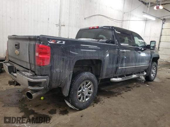2018 Chevrolet Silverado 3500HD LT with VIN 1GC4KZCY0JF148536, listed as a Copart auction lot 44892825 with 123,280 mi miles and Salvage Title. Bid and sale history available at DreamBid. Image 3.