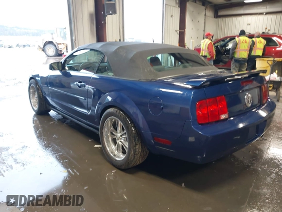 2006 Ford Mustang Standard with VIN 1ZVFT84N365217671, listed as a IAAI auction lot 41633515 with 80,637 mi miles and . Bid and sale history available at DreamBid. Image 3.