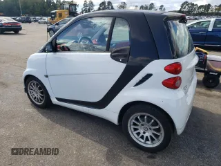 2011 Smart fortwo Pure with VIN WMEEJ3BAXBK447292, listed as a Copart auction lot 73308384 with 35,166 mi miles and Salvage title. Bid and sale history available at DreamBid. Image 2.