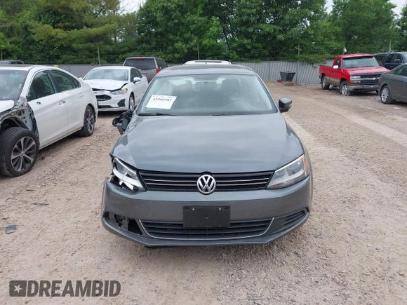 2014 Volkswagen Jetta SE with VIN 3VWD07AJ2EM209176, listed as a IAAI auction lot 42460383 with 172,550 mi miles and . Bid and sale history available at DreamBid. Image 12.