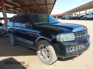 2007 Lincoln Navigator with VIN 5LMFU28517LJ07148, listed as a IAAI auction lot 42616920 with 247,533 mi miles and . Bid and sale history available at DreamBid. Image 1.