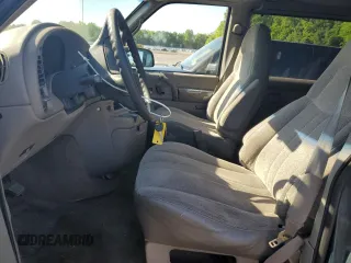 1999 Chevrolet Astro z VIN 1GNEL19W3XB104093, wystawiony jako Copart lot #57348265 z przebiegiem 154 749 mil mil oraz Szkoda całkowita • Salvage title. Historia ofert i sprzedaży dostępna na DreamBid. Obrazek 7.