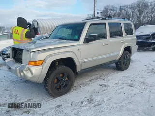 2008 Jeep Commander Limited z VIN 1J8HG58N38C196949, wystawiony jako IAAI lot #41311496 z przebiegiem 168 830 mil mil oraz . Historia ofert i sprzedaży dostępna na DreamBid. Obrazek 17.