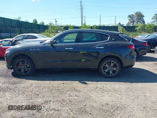 2019 Maserati Levante z VIN ZN661XUA8KX320520, wystawiony jako IAAI lot #42275896 z przebiegiem 48 215 mil mil oraz . Historia ofert i sprzedaży dostępna na DreamBid. Obrazek 14.
