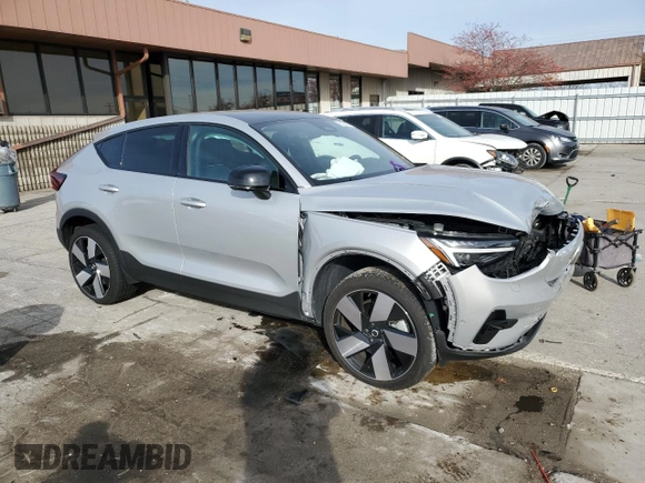 2023 Volvo C40 Recharge Pure Electric Ultimate with VIN YV4ED3GM7P2040835, listed as a Copart auction lot 80386994 with 16,903 mi miles and Salvage Title. Bid and sale history available at carsss.com. Image 4.