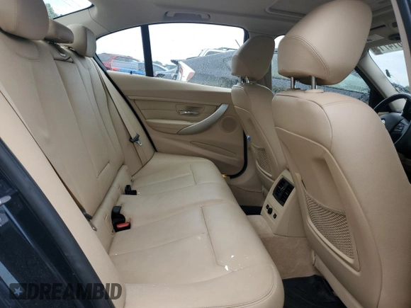 2013 BMW 3 Series 328i xDrive z VIN WBA3B3C50DJ969679, wystawiony jako Copart lot #58814715 z przebiegiem 74 320 mil mil oraz Szkoda całkowita • Salvage title. Historia ofert i sprzedaży dostępna na DreamBid. Obrazek 10.