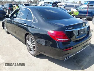 2018 Mercedes-Benz E-Class E 300 with VIN WDDZF4JB1JA320099, listed as a IAAI auction lot 41947023 with 109,868 mi miles. Bid and sale history available at carsss.com. Image 3.