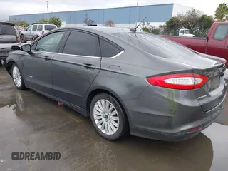 2015 Ford Fusion SE with VIN 3FA6P0LU8FR306012, listed as a IAAI auction lot 41740501 with 144,427 mi miles and . Bid and sale history available at carsss.com. Image 3.