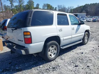 2004 Chevrolet Tahoe LT with VIN 1GNEC13Z34R150190, listed as a IAAI auction lot 41552515 with 258,473 mi miles. Bid and sale history available at carsss.com. Image 4.