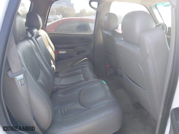 2003 Chevrolet Tahoe LT with VIN 1GNEC13Z73R168819, listed as a IAAI auction lot 41679179 with 141,164 mi miles. Bid and sale history available at carsss.com. Image 8.