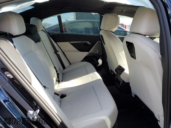 2024 BMW 5 Series 540i xDrive with VIN WBA63FJ0XRCS21259, listed as a Copart auction lot 84706904 with 0 mi miles and Salvage Title. Bid and sale history available at carsss.com. Image 10.
