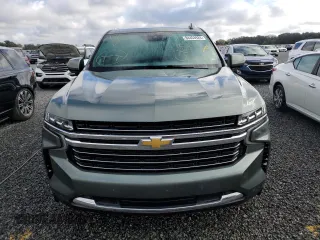 2023 Chevrolet Suburban LT with VIN 1GNSCCKD2PR195582, listed as a Copart auction lot 84453924 with 46,695 mi miles and Salvage title. Bid and sale history available at DreamBid. Image 5.