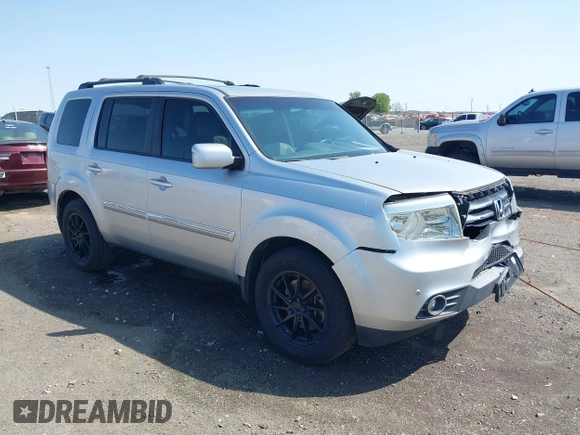2013 Honda Pilot Touring with VIN 5FNYF3H95DB032438, listed as a IAAI auction lot 41865938 with 298,973 mi miles and . Bid and sale history available at DreamBid. Image 1.
