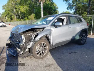 2022 Toyota Corolla Cross XLE с VIN 7MUEAAAG9NV005163, выставлен на аукционе IAAI как лот 41739906 с пробегом 55 424 миль миль и . История ставок и продаж доступна на DreamBid. Изображение 17.
