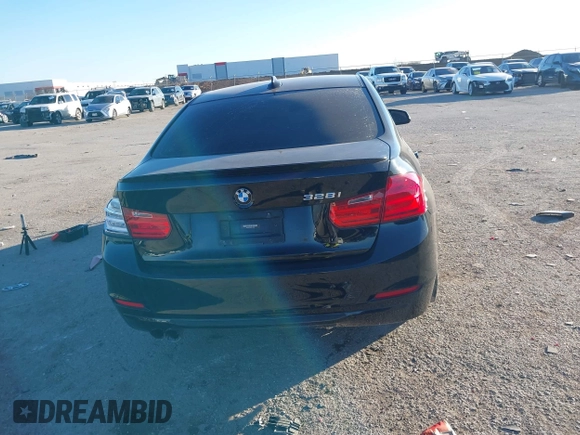 2014 BMW 3 Series 328i with VIN WBA3C1C5XEK112525, listed as a IAAI auction lot 41344289 with 114,525 mi miles. Bid and sale history available at carsss.com. Image 16.
