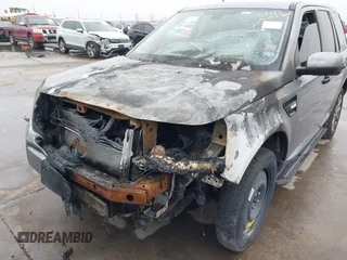 2013 Land Rover LR2 with VIN SALFR2BG1DH363123, listed as a IAAI auction lot 41429806 with 104,016 mi miles and . Bid and sale history available at DreamBid. Image 6.