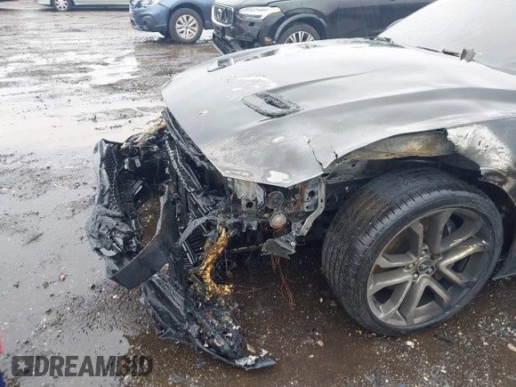 2021 Ford Mustang GT z VIN 1FA6P8CF5M5138913, wystawiony jako IAAI lot #41821447 z przebiegiem 26 365 mil mil oraz . Historia ofert i sprzedaży dostępna na DreamBid. Obrazek 6.