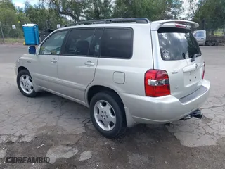 2006 Toyota Highlander w/3rd Row with VIN JTEDP21A060104055, listed as a IAAI auction lot 41786954 with 131,160 mi miles. Bid and sale history available at carsss.com. Image 3.