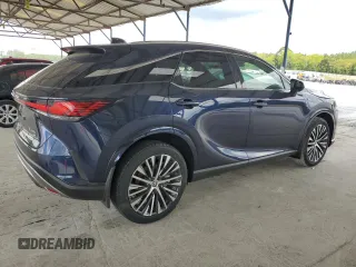 2024 Lexus RX with VIN 2T2BBMCA9RC035438, listed as a Copart auction lot 61717824 with 3 mi miles and Salvage Title. Bid and sale history available at carsss.com. Image 3.