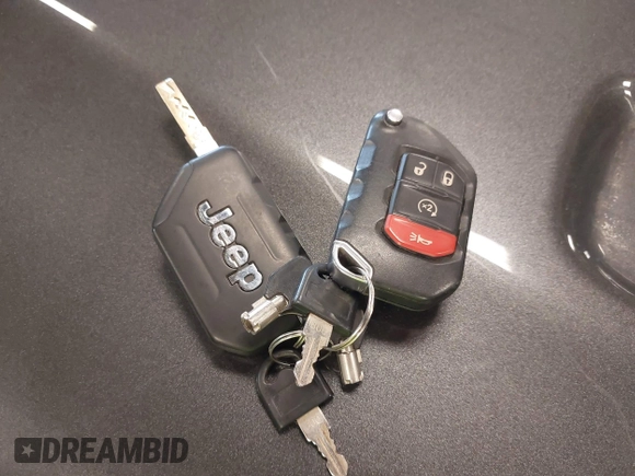 2018 Jeep Wrangler Unlimited Sport S с VIN 1C4HJXDG7JW280918, выставлен на аукционе IAAI как лот 41998831 с пробегом 66 539 миль миль и . История ставок и продаж доступна на DreamBid. Изображение 11.
