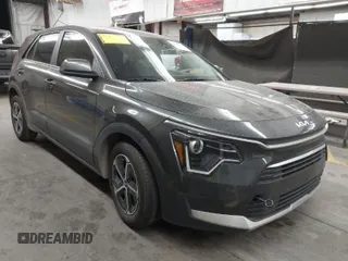 2024 Kia Niro LX with VIN KNDCP3LE0R5189752, listed as a IAAI auction lot 41611510 with 10,989 mi miles. Bid and sale history available at carsss.com. Image 1.