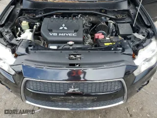 2010 Mitsubishi Outlander XLS with VIN JA4JT4AX5AZ009993, listed as a Copart auction lot 68136904 with 138,149 mi miles and Salvage Title. Bid and sale history available at carsss.com. Image 12.