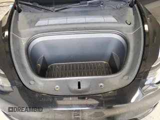 2021 Tesla Model Y Long Range z VIN 5YJYGAEE0MF298016, wystawiony jako Copart lot #55916955 z przebiegiem 59 578 mil mil oraz Szkoda całkowita • Salvage title. Historia ofert i sprzedaży dostępna na DreamBid. Obrazek 12.