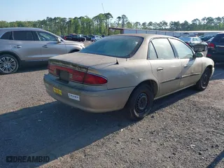 2003 Buick Century Custom with VIN 2G4WS52J331151314, listed as a IAAI auction lot 41970268 with 147,119 mi miles. Bid and sale history available at carsss.com. Image 4.