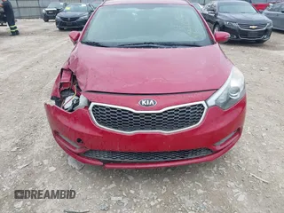 2015 Kia Forte LX with VIN KNAFX4A68F5436703, listed as a IAAI auction lot 42116972 with 146,744 mi miles. Bid and sale history available at carsss.com. Image 6.