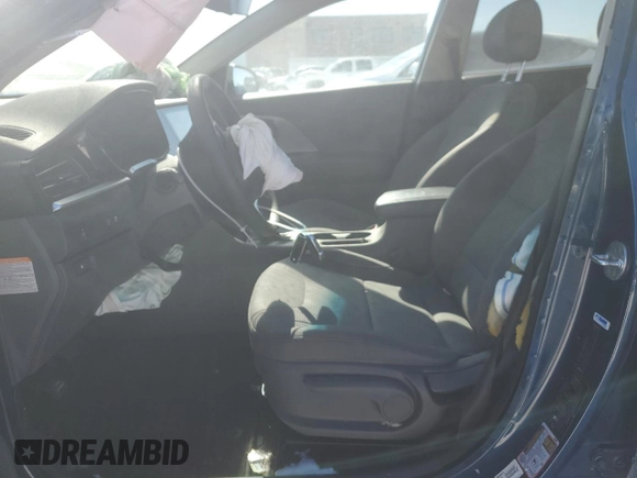 2021 Kia Niro LX with VIN KNDCB3LC0M5485909, listed as a Copart auction lot 46037385 with 0 mi miles and Salvage Title. Bid and sale history available at carsss.com. Image 7.