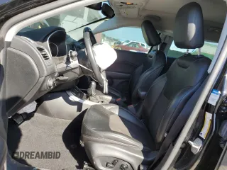 2020 Jeep Compass Altitude z VIN 3C4NJCBB4LT241702, wystawiony jako Copart lot #48745925 z przebiegiem 53 187 mil mil oraz Nie do naprawy. Historia ofert i sprzedaży dostępna na DreamBid. Obrazek 7.