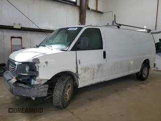 2011 GMC Savana Cargo Van with VIN 1GTW7GCA5B1165901, listed as a Copart auction lot 47759785 with 477,771 mi miles and Salvage Title. Bid and sale history available at carsss.com. Image 1.