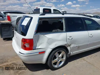 2002 Volkswagen Passat GLS z VIN WVWVD63B72E152471, wystawiony jako IAAI lot #42217216 z przebiegiem 181 633 mil mil oraz . Historia ofert i sprzedaży dostępna na DreamBid. Obrazek 17.