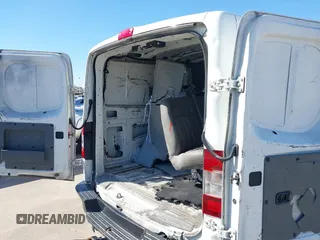 2020 Nissan NV Cargo S z VIN 1N6BF0KY4LN810374, wystawiony jako IAAI lot #41749430 z przebiegiem 281 153 mil mil oraz . Historia ofert i sprzedaży dostępna na DreamBid. Obrazek 18.