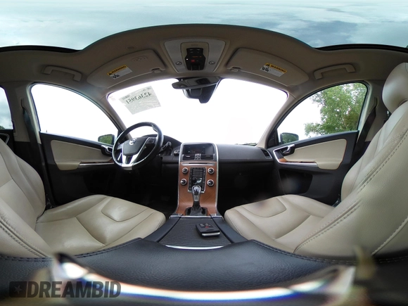 2017 Volvo XC60 Inscription with VIN YV440MRU6H2021561, listed as a IAAI auction lot 42363951 with 85,751 mi miles and . Bid and sale history available at DreamBid. Image 18.