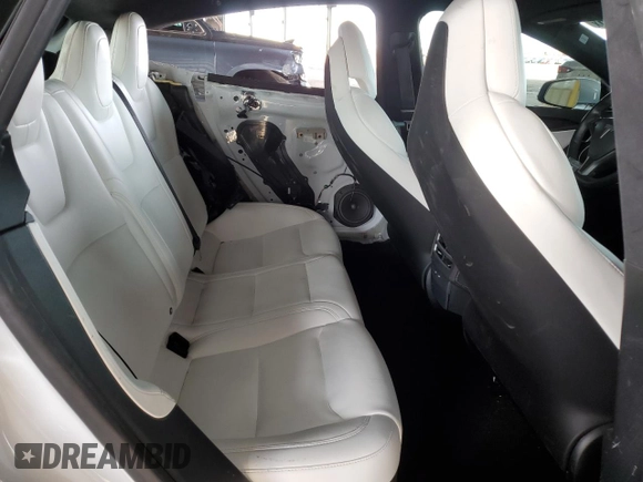 2019 Tesla Model S 100D with VIN 5YJSA1E45KF330633, listed as a Copart auction lot 49329745 with 74,047 mi miles and Salvage title. Bid and sale history available at DreamBid. Image 10.