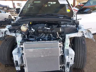 2024 Jeep Grand Cherokee Limited with VIN 1C4RJHBG0RC185384, listed as a IAAI auction lot 41985578 with 8,749 mi miles and . Bid and sale history available at DreamBid. Image 10.