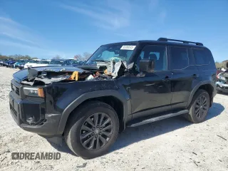 2025 Toyota Land Cruiser 1958 Edition z VIN JTEABFAJ8S5010933, wystawiony jako Copart lot #55266545 z przebiegiem 6 991 mil mil oraz Szkoda całkowita • Salvage title. Historia ofert i sprzedaży dostępna na DreamBid. Obrazek 1.