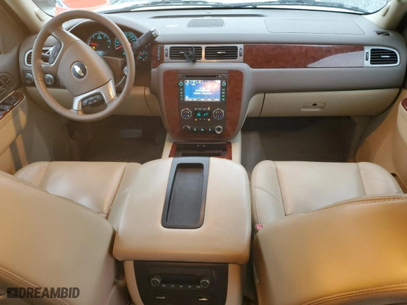 2011 Chevrolet Avalanche LTZ with VIN 3GNTKGE36BG334977, listed as a Copart auction lot 48656615 with 92,922 mi miles and Salvage Title. Bid and sale history available at carsss.com. Image 8.