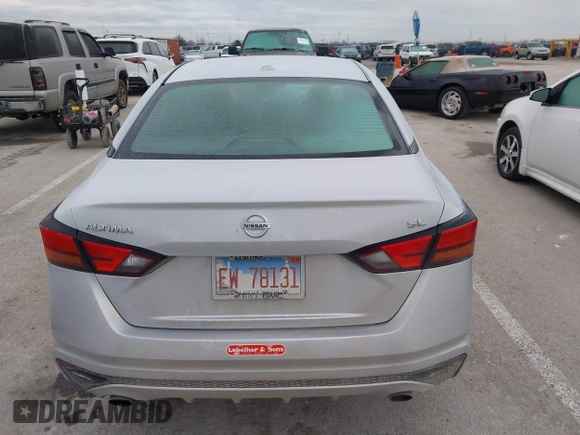 2019 Nissan Altima 2.5 SL with VIN 1N4BL4EV3KC196535, listed as a IAAI auction lot 41512924 with 84,898 mi miles. Bid and sale history available at carsss.com. Image 17.