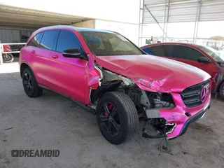 2018 Mercedes-Benz GLC with VIN WDC0G4JB9JV048422, listed as a IAAI auction lot 41772883 with 143,331 mi miles. Bid and sale history available at carsss.com. Image 1.