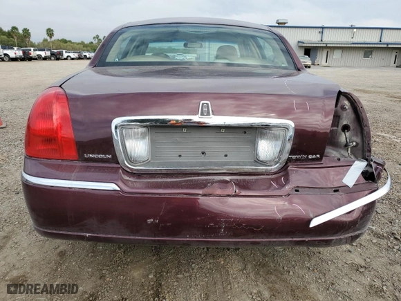 2007 Lincoln Town Car Signature Limited with VIN 1LNHM82V97Y608508, listed as a Copart auction lot 85564834 with 122,167 mi miles and Salvage Title. Bid and sale history available at carsss.com. Image 6.