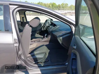 2013 Ford Focus SE with VIN 1FADP3F24DL269491, listed as a IAAI auction lot 42693397 with 304,906 mi miles and . Bid and sale history available at DreamBid. Image 5.